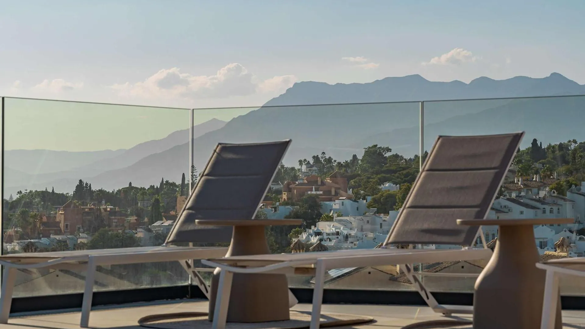 Casa Sol Luxury Rooftop Penthouse Gym Spa Pools 马尔韦利亚 公寓